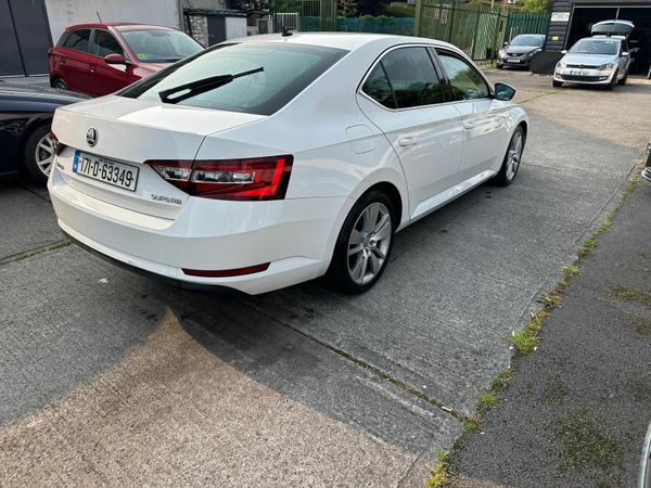 Skoda Superb Hatchback, Diesel, 2017, White
