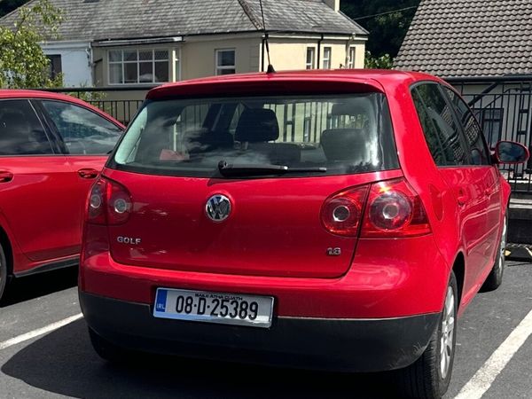 Volkswagen Golf Hatchback, Petrol, 2008, Red