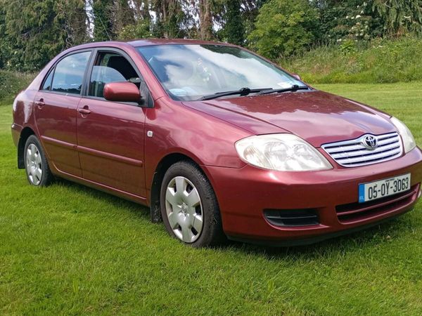 Toyota Corolla Saloon, Diesel, 2005, Red
