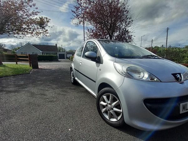 Peugeot 107 Hatchback, Petrol, 2006, Silver
