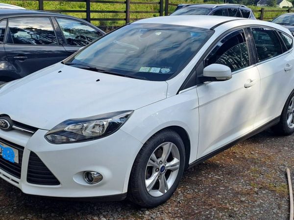 Ford Focus Hatchback, Diesel, 2014, White
