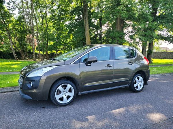 Peugeot 3008 MPV, Diesel, 2011, Brown