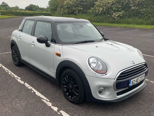 Mini Cooper Hatchback, Petrol, 2016, Silver