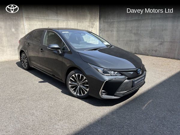 Toyota Corolla Saloon, Hybrid, 2023, Black