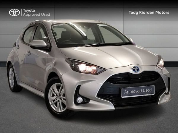 Toyota Yaris Hatchback, Hybrid, 2022, Grey