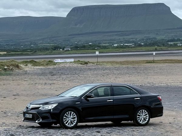 Toyota Camry Saloon, Petrol Hybrid, 2016, Black