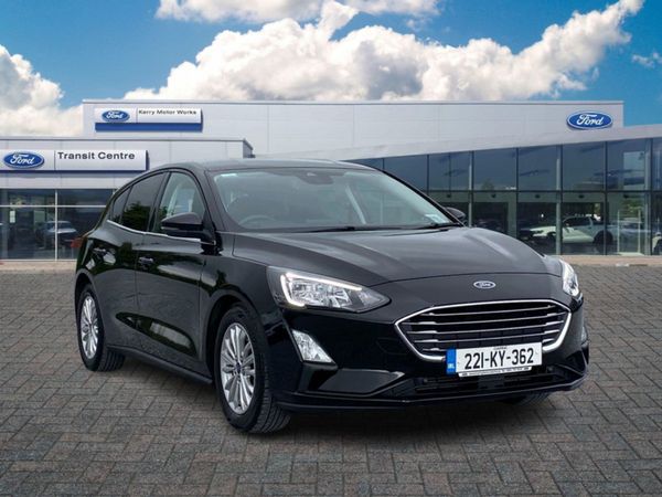 Ford Focus Hatchback, Petrol, 2022, Black