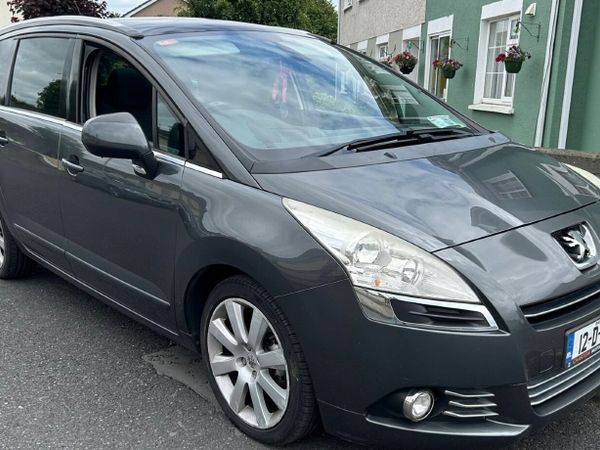 Peugeot 5008 MPV, Diesel, 2012, Grey