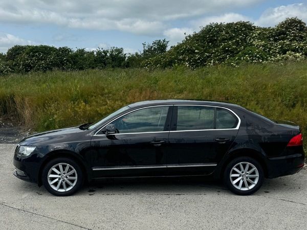 Skoda Superb Saloon, Diesel, 2014, Black
