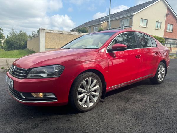 Volkswagen Passat Saloon, Diesel, 2014, Red