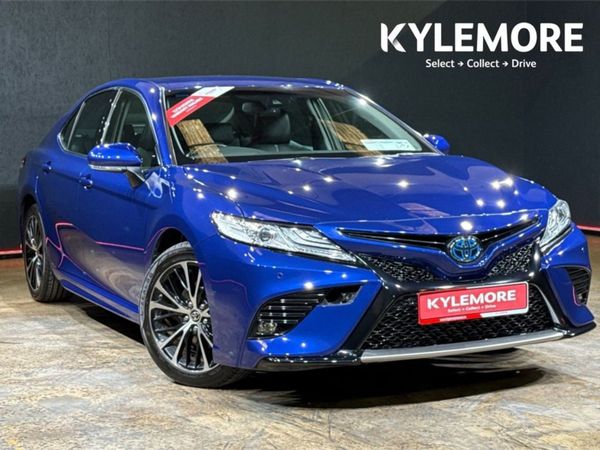 Toyota Camry Saloon, Hybrid, 2020, Blue