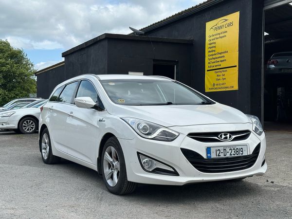 Hyundai i40 Estate/Jeep, Diesel, 2012, White