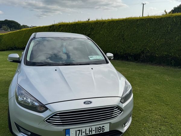 Ford Focus Hatchback, Diesel, 2017, Grey