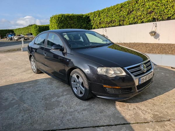 Volkswagen Passat Saloon, Diesel, 2009, Black