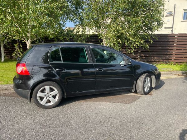 Volkswagen Golf Hatchback, Petrol, 2008, Black
