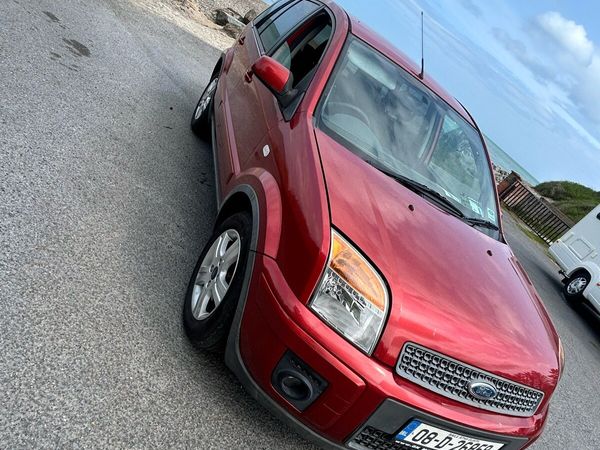 Ford Fusion Hatchback, Petrol, 2008, Red