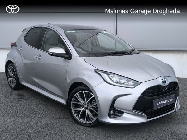 Toyota Yaris Hatchback, Hybrid, 2023, Silver