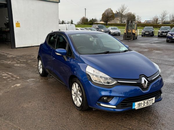 Renault Clio Hatchback, Petrol, 2019, Blue