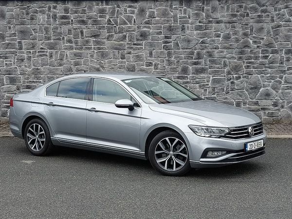 Volkswagen Passat Saloon, Diesel, 2020, Grey