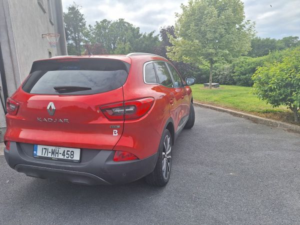 Renault Kadjar SUV, Diesel, 2017, Red