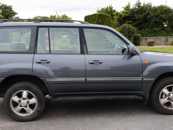 Toyota Land Cruiser SUV, Diesel, 2005, Silver
