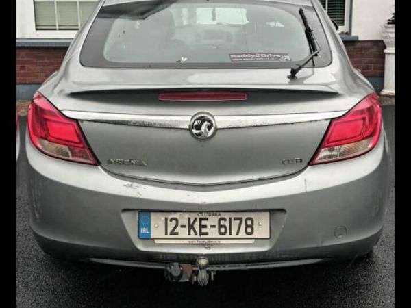 Vauxhall Insignia Hatchback, Diesel, 2012, Silver