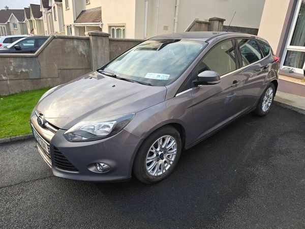 Ford Focus Hatchback, Diesel, 2012, Brown