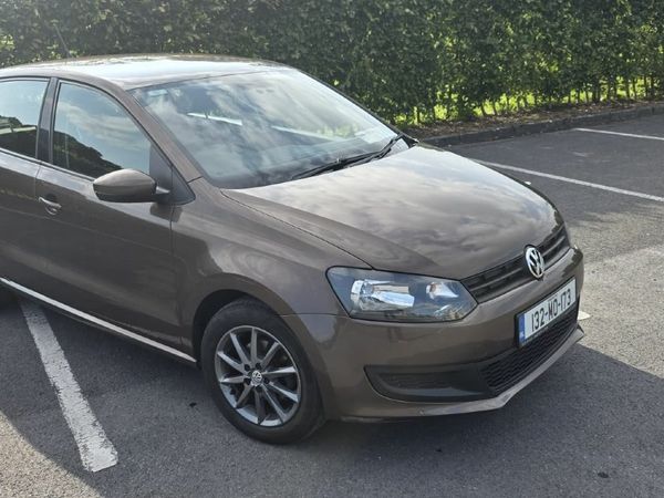Volkswagen Polo Hatchback, Petrol, 2013, Brown
