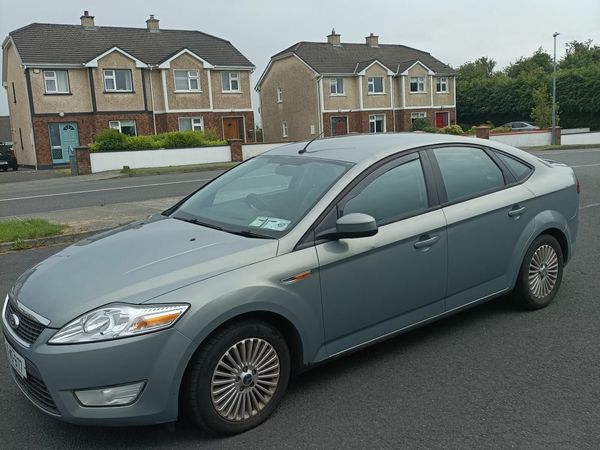 Ford Mondeo Hatchback, Diesel, 2010, Grey