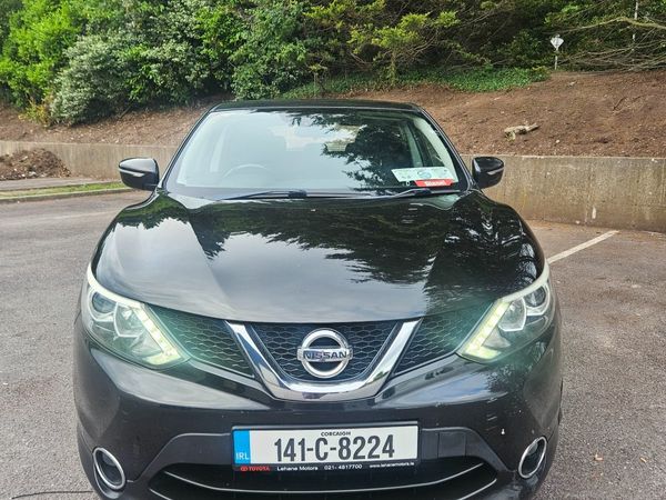 Nissan Qashqai Hatchback, Diesel, 2014, Black