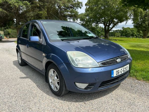 Ford Fiesta Hatchback, Petrol, 2006, Blue