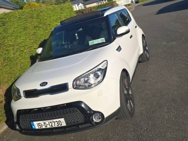 Kia Soul Hatchback, Diesel, 2015, White