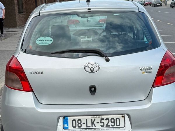 Toyota Yaris Hatchback, Petrol, 2008, Silver