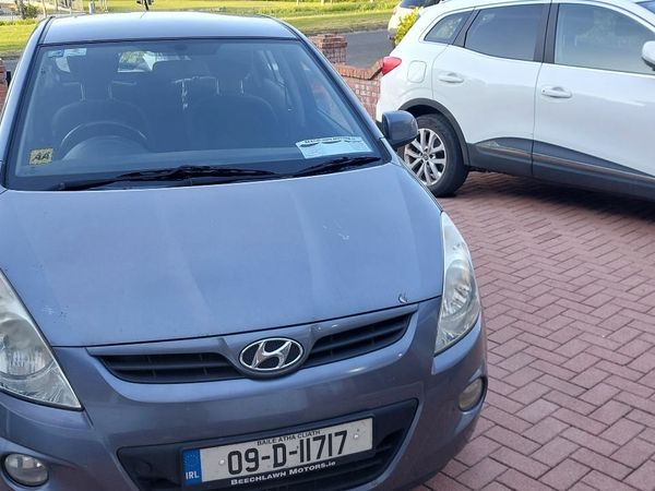 Hyundai i20 Hatchback, Petrol, 2009, Grey