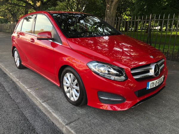 Mercedes-Benz B-Class MPV, Petrol, 2017, Red