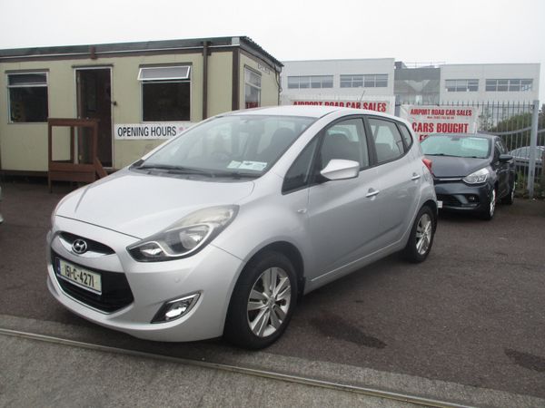Hyundai ix20 MPV, Petrol, 2015, Silver