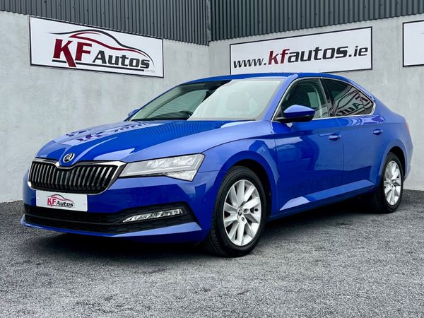 Skoda Superb Hatchback, Diesel, 2022, Blue