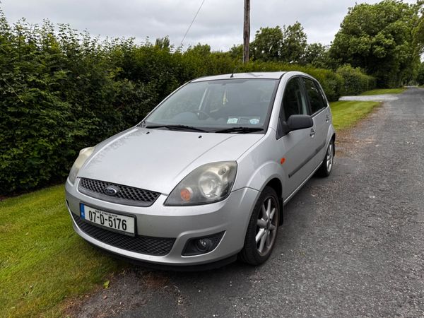 Ford Fiesta Hatchback, Petrol, 2007, Silver