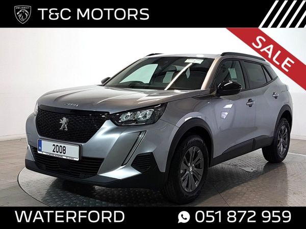 Peugeot 2008 MPV, Petrol, 2022, Grey