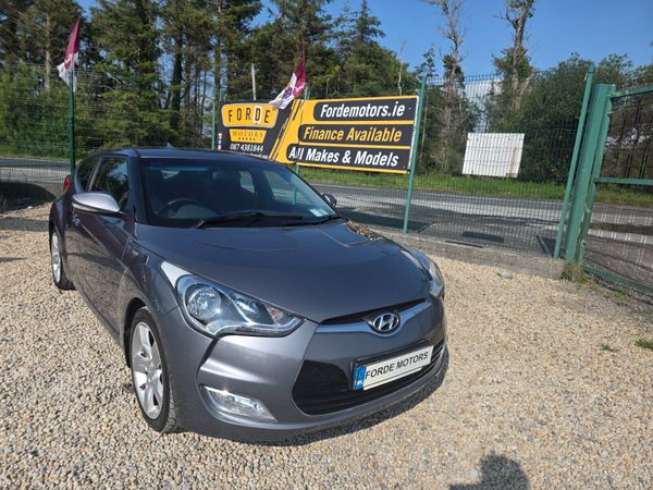 Hyundai Veloster Hatchback, Petrol, 2013, Silver