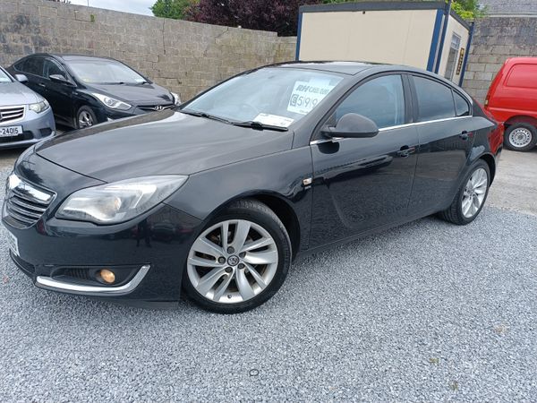 Vauxhall Insignia Hatchback, Diesel, 2015, Black