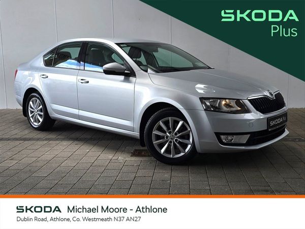 Skoda Octavia Saloon, Petrol, 2017, Grey