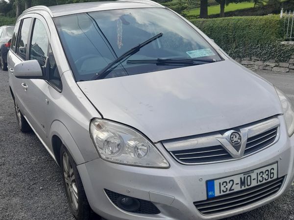 Vauxhall Zafira MPV, Diesel, 2013, Silver