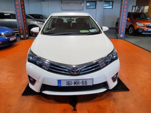 Toyota Corolla Saloon, Diesel, 2016, White