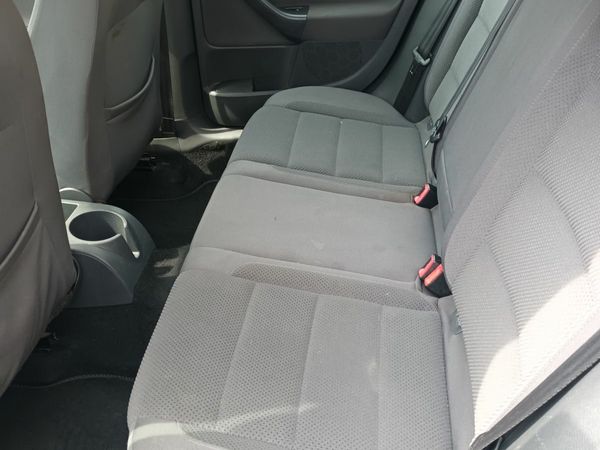 Volkswagen Golf Hatchback, Petrol, 2008, Black