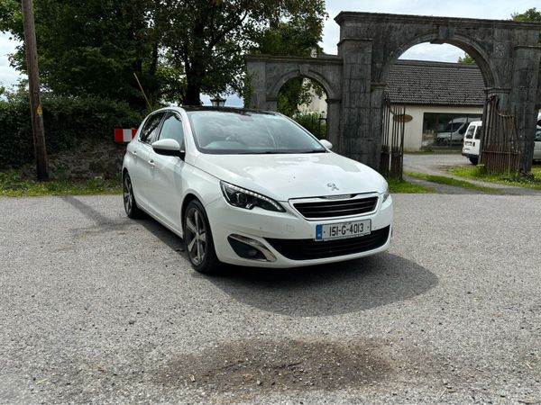 Peugeot 308 Hatchback, Diesel, 2015, White