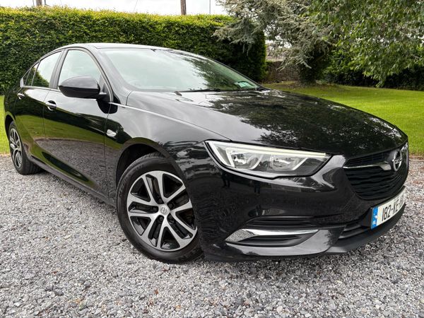 Opel Insignia Hatchback, Diesel, 2018, Black