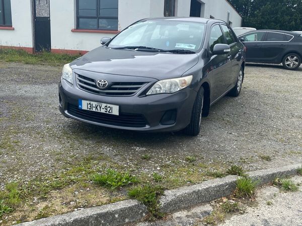 Toyota Corolla Saloon, Diesel, 2013, Grey