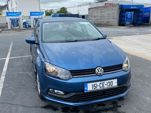 Volkswagen Polo Hatchback, Petrol, 2015, Blue