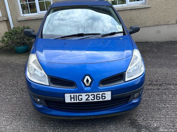 Renault Clio Hatchback, Petrol, 2009, Blue